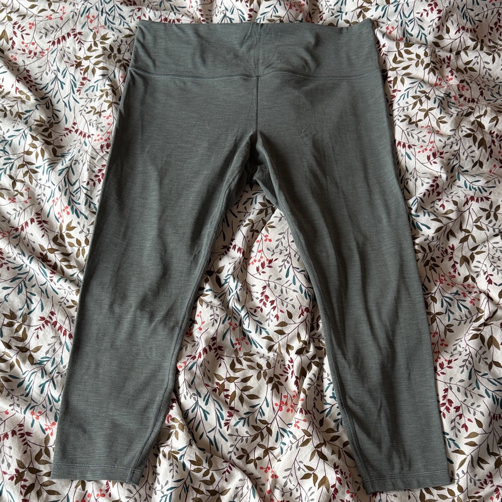 Athleta Heathered Green Ultra High Rise Elation 7/8 Legging